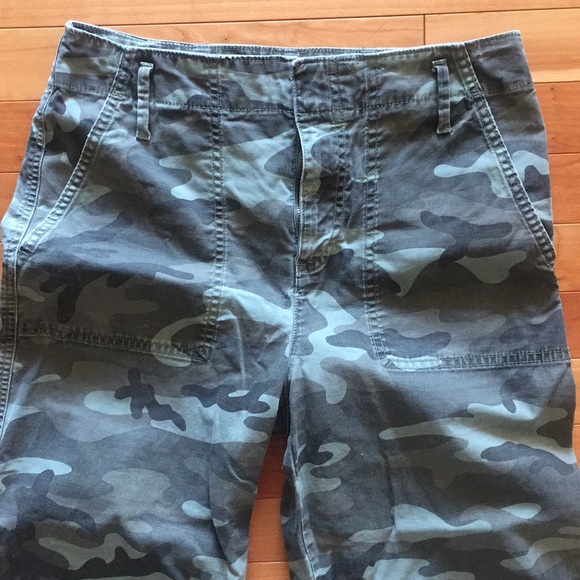 Gap Cropped Camo Pants 4 - Picture 2 of 5